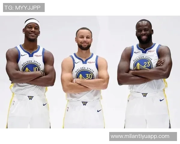 勇士与太阳首发阵容解析库里巴特勒领衔对决精彩瞬间回顾