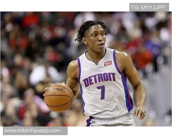 米奇约翰逊强调阵容深度的重要性每个人都需发挥作用以应对挑战