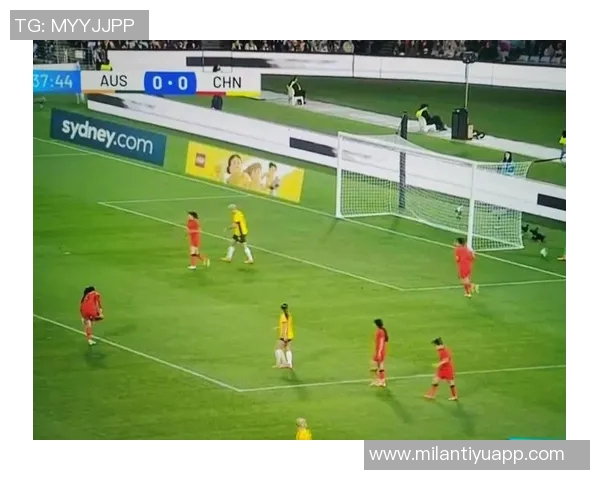 中国女足半场遭英格兰压制11分钟连失四球仅有一脚射门 中国女足半场遭英格兰压制11分钟连失四球仅有一脚射门