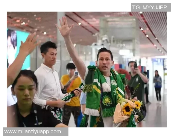 21371名球迷齐聚工体见证国安与大埔精彩对决热情高涨气氛火爆 21371名球迷齐聚工体见证国安与大埔精彩对决热情高涨气氛火爆