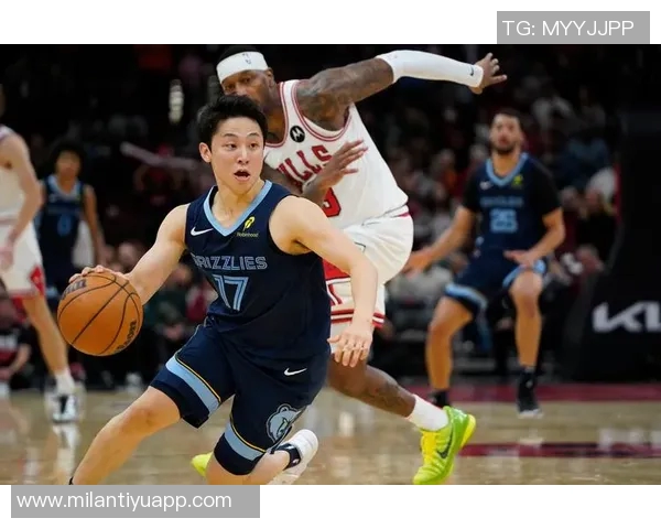 勇士队失利分析：球商联盟顶尖却身高最矮的尴尬局面