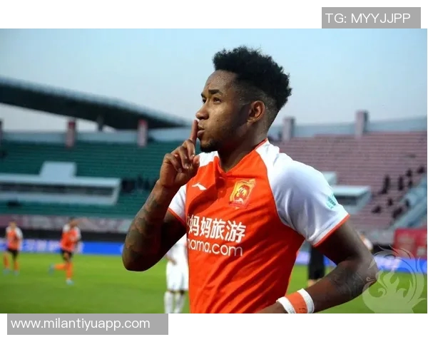 中国某球队与大阪樱花巴西边锋拉斐尔谈判引发关注44场23球4助表现抢眼