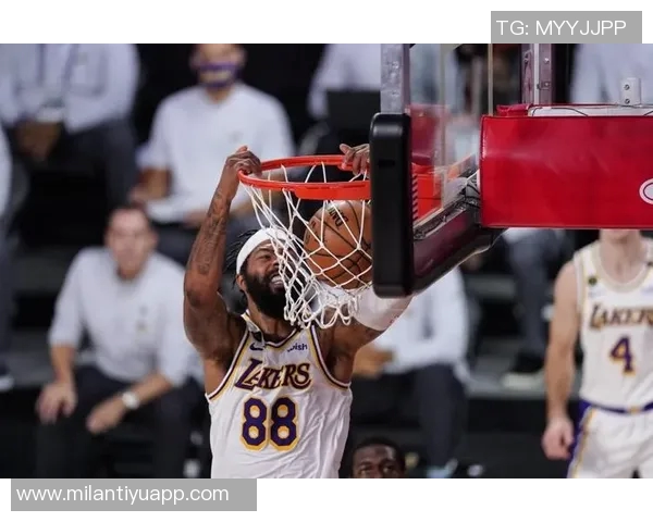 湖人快船之争再升级雷迪克谈道奇球场遭遇嘘声经历 湖人快船之争再升级雷迪克谈道奇球场遭遇嘘声经历