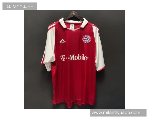 拜仁26-27赛季客场球衣谍照曝光复古风设计引发球迷热议 拜仁26-27赛季客场球衣谍照曝光复古风设计引发球迷热议